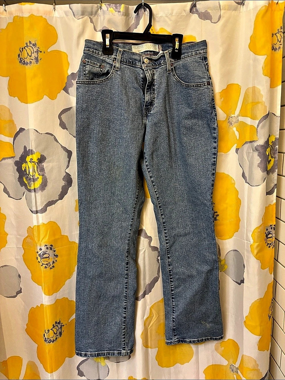 Levi's 550 Straight Leg Jeans in Blue Waist 8
